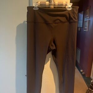 Athleta women’s rich brown ribbed Leggings XL
